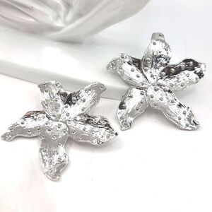 New ZARA STARFISH earrings